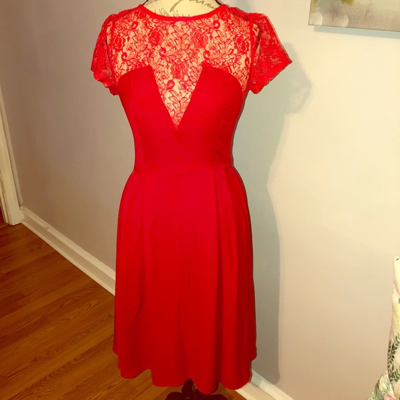 Dresses & Skirts - Gorgeous red dress